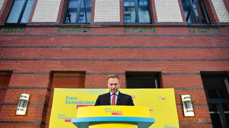 Fdp Fdp Vorstand Spricht Christian Lindner Das Vertrauen Aus