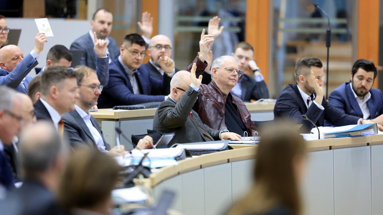 Sachsen-Anhalt: Landtag beschließt umfassende ...