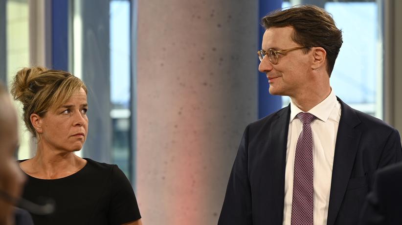 Nordrhein-Westfalen: CDU und Grüne billigen Koalitionsvertrag für NRW