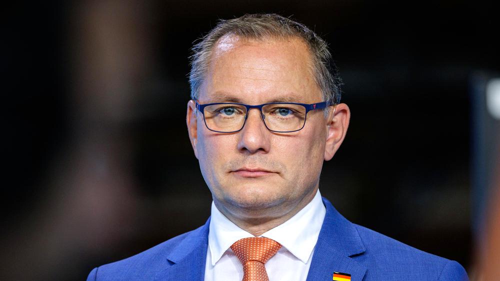 AfD: Tino Chrupalla hat das Krankenhaus in Ingolstadt verlassen | DIE ZEIT