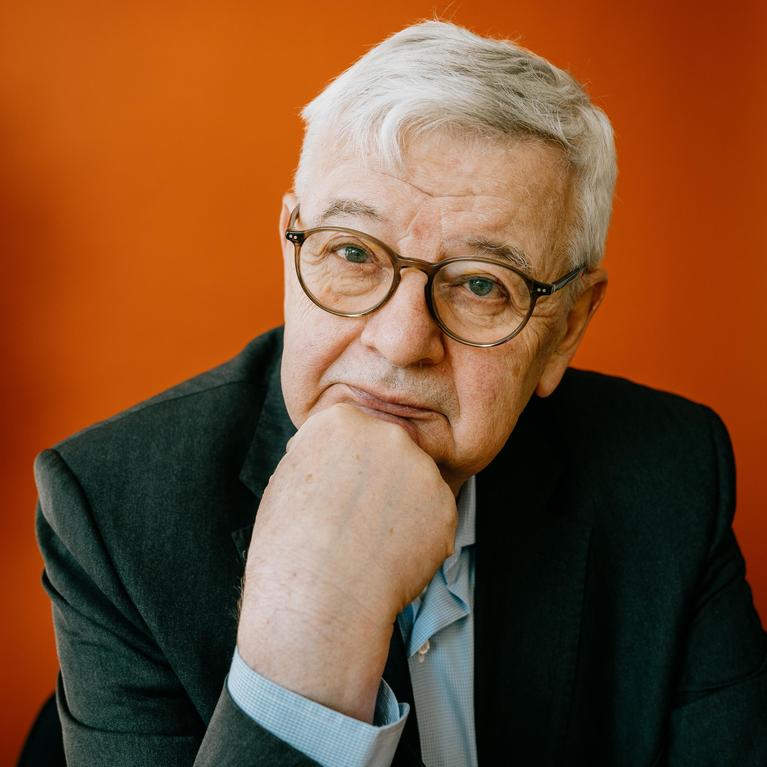 Joschka Fischer: "Ich schäme mich für unser Land"