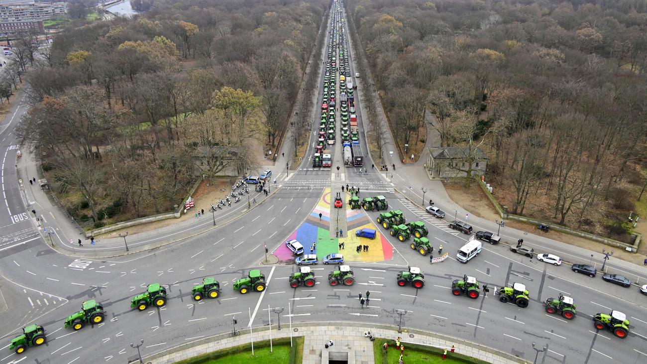 Thousands of Farmers Protesting in Berlin Against the Abolition of Tax Relief for Agricultural Diesel
