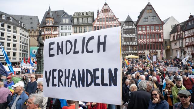 Ostermärsche: "Friedfertigkeit allein ist keine ausreichende Antwort"