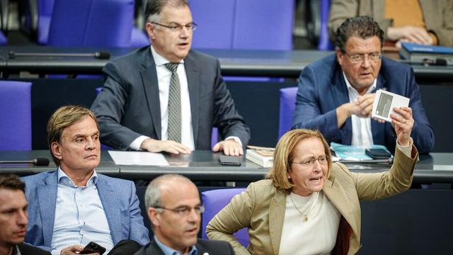 Bundestag: Bundestagsparteien werfen AfD vor, Russland zu unterstützen