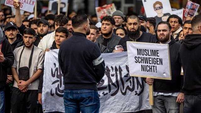 Islamismus: Politiker fordern Konsequenzen nach Islamistendemo in Hamburg