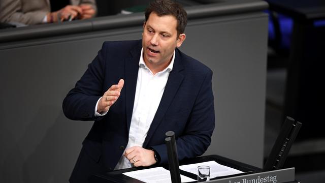 Streit über Sozialpolitik: SPD-Chef weist FDP-Vorstoß zur Sozialpolitik zurück