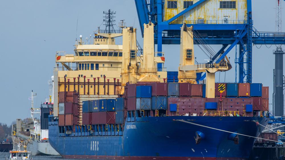Sanktionen gegen Russland: Die "Atlantic Navigator II" im Rostocker Hafen