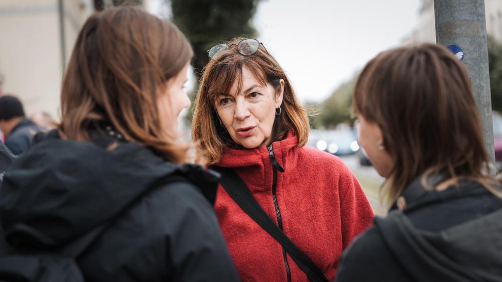 Die Linke: Sie kämpft um jede Stimme: Kerstin Kaiser will für die Linke in Brandenburg das Direktmandat holen.