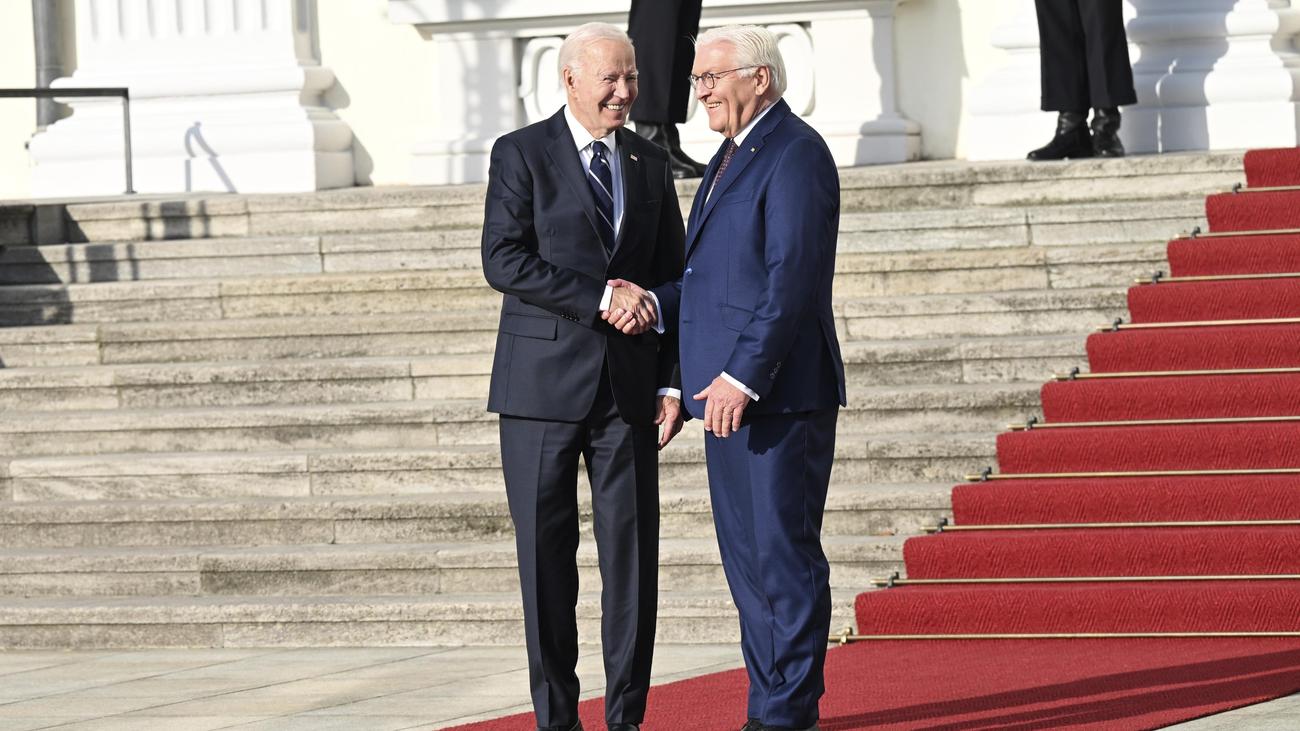 Berlin : le président fédéral Steinmeier rend hommage à Joe Biden