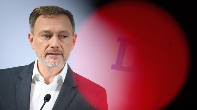 Christian Lindner: FDP-Chef bezeichnet "D-Day"-Dokument als "Praktikantenpapierchen"
