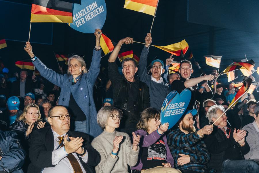 AfD-Wahlkampfauftakt: Und plötzlich ist da wieder Elon Musk | DIE ZEIT