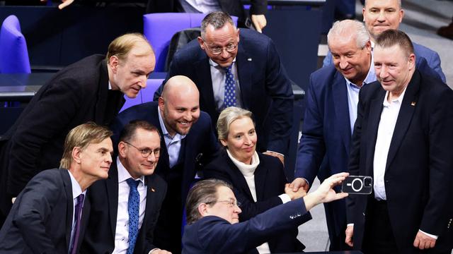 Bundestag: Der Geist ist aus der Flasche