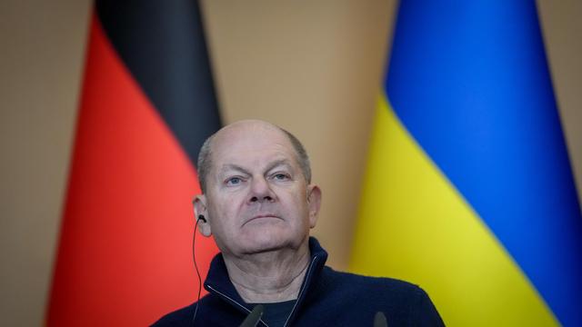 Kritik aus eigenen Reihen: SPD-Politiker werfen Olaf Scholz Blockade der Ukrainehilfen vor