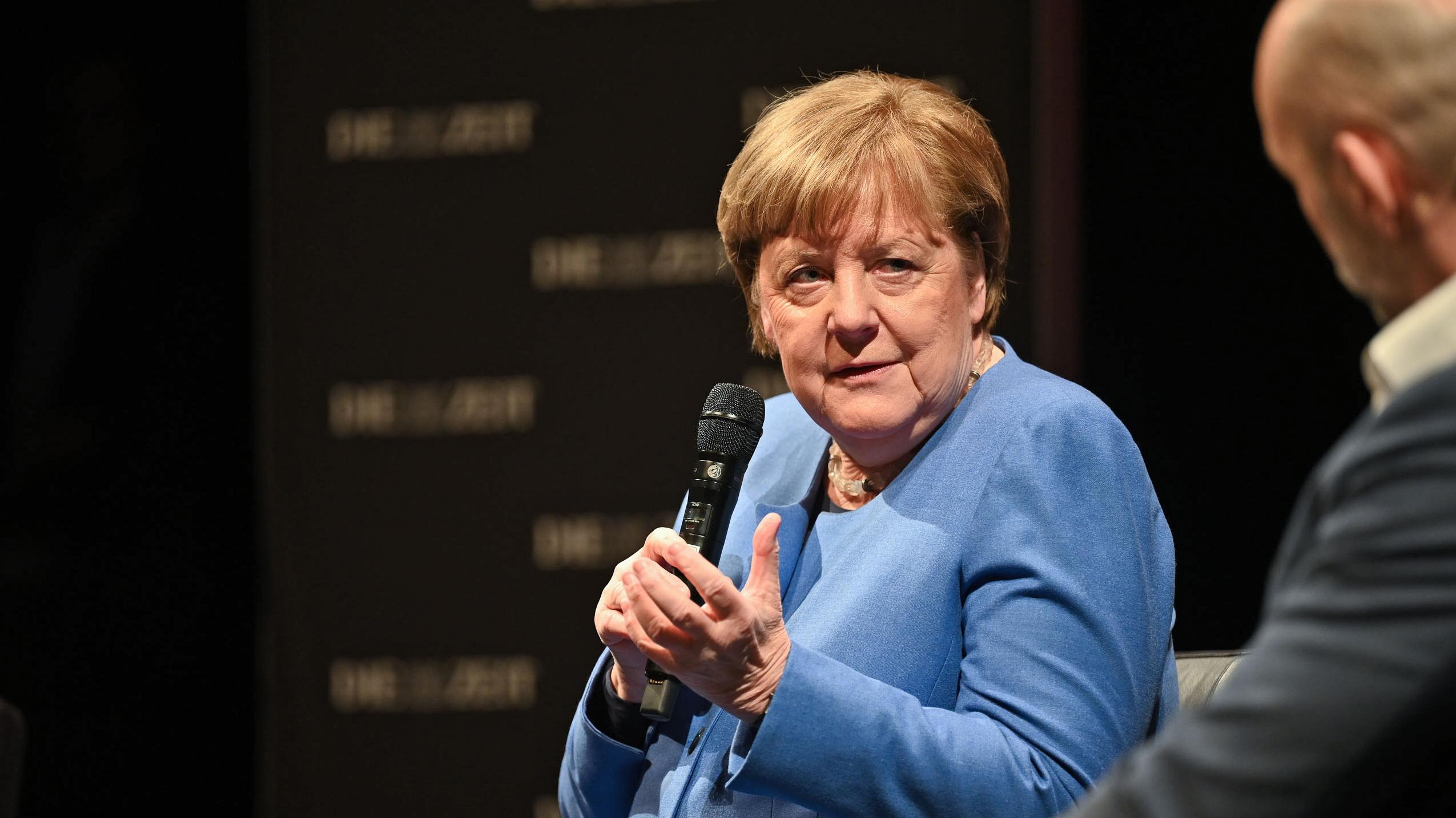 Angela Merkel Time Hour Hamburg Live Talk