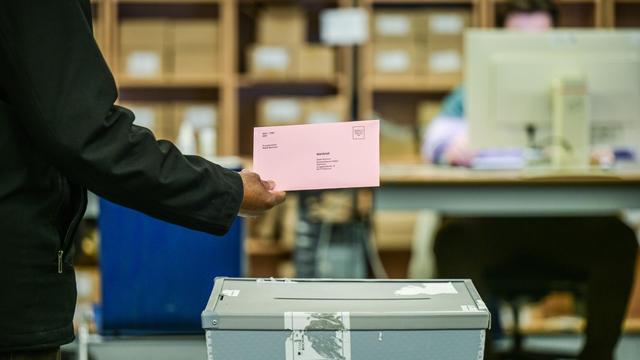 Bundestagswahl 2025: Bundeswahlleiterin mahnt Briefwähler zur Eile