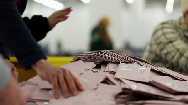 Hochrechnung zur Bundestagswahl: CDU und CSU gewinnen Wahl, historisch schlechtestes Ergebnis für S…