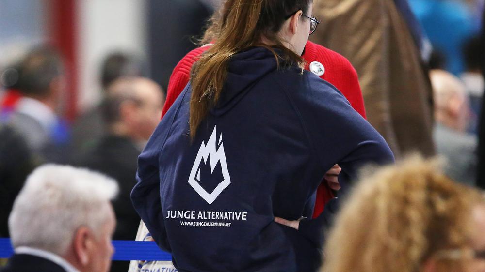 Jugendorganisation der AfD: Junge Alternative löst sich auf | ZEIT ONLINE