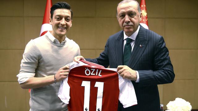 Türkei: Ex-Weltmeister Özil in Vorstand der Erdoğan-Partei gewählt