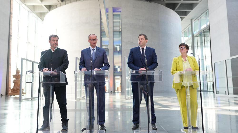 Koalitionsbildung: Markus Söder, (CSU), Ministerpräsident von Bayern und CSU Vorsitzender, Friedrich Merz, Unions-Kanzlerkandidat und CDU Bundesvorsitzender, Lars Klingbeil, SPD-Bundesvorsitzender, und SPD Fraktionsvorsitzender sowie Saskia Esken, SPD-Bundesvorsitzende, haben sich auf ein Sondierungspapier geeinigt.