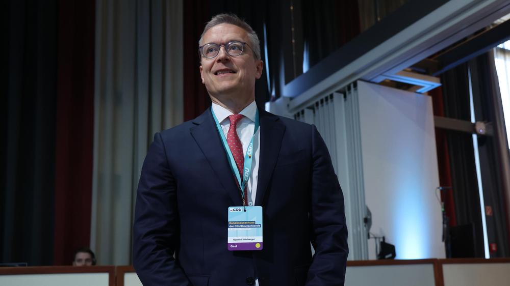 Karsten Wildberger: Karsten Wildberger von der CDU, der der nächste Bundesminister für digitale Infrastruktur werden soll, nimmt am 28. April 2025 an einem kleinen Parteitag der CDU in Berlin, Deutschland, teil.