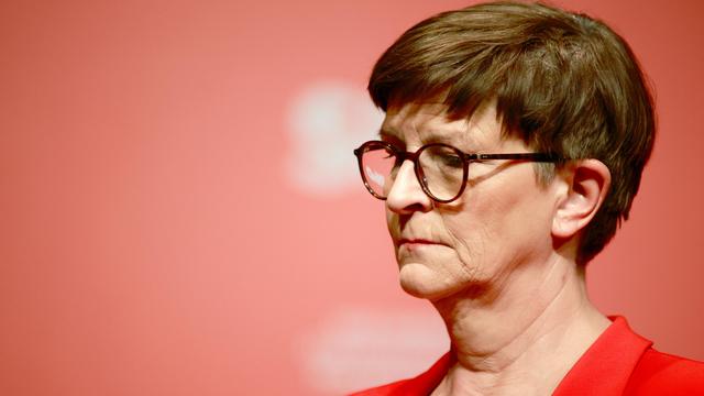 SPD: Esken beklagt "öffentliche Jagd" und unangemessene Debatten