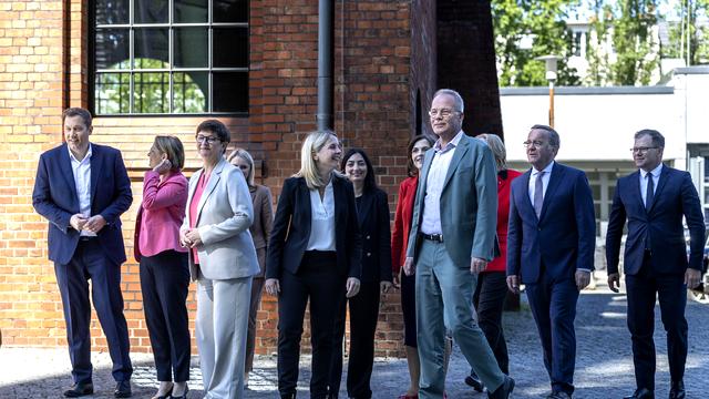 SPD-Kabinett  : Lars and Friends