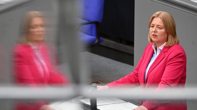 AfD-Verbot: Bärbel Bas offen für Grünen-Vorstoß zu AfD-Verbot