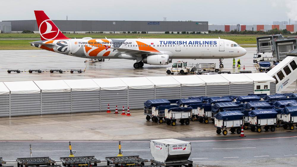  Diese Maschine der Turkish Airlines hat im September Flüchtlinge aus Afghanistan nach Deutschland gebracht.