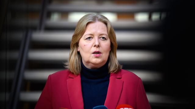 Arbeitsmarkt: Bärbel Bas will Anwerbung von ausländischen Fachkräften erleichern