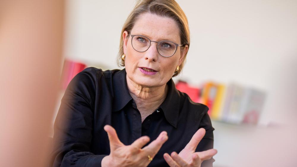  "Menschenhandel ist moderne Sklaverei", sagt Stefanie Hubig (SPD), Bundesministerin der Justiz und für Verbraucherschutz.