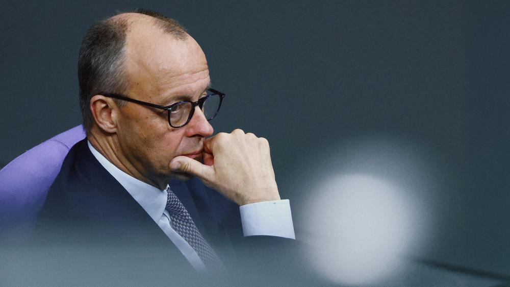 Regierungserklärung von Friedrich Merz: Das klärt ihr mal schön selbst |  DIE ZEIT