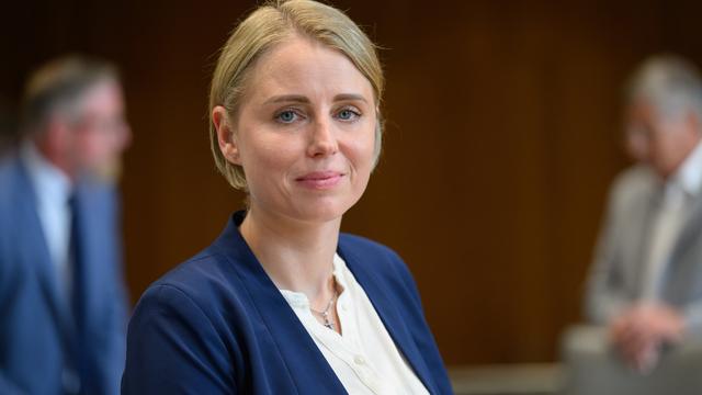 Deželni zbor v Hannovru odpravil imuniteto poslanki AfD Vanessi Behrendt zaradi preiskave o spodbujanju sovraštva