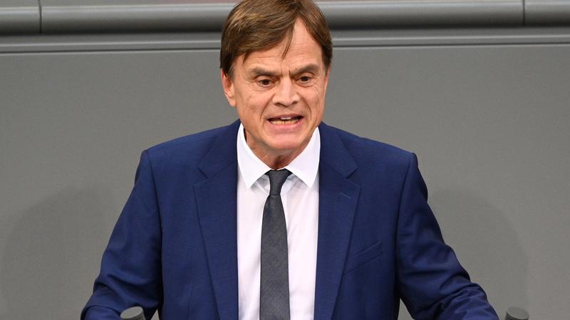 Sachbeschädigung: Auto von AfD-Politiker Baumann in Hamburg abgebrannt | DIE ZEIT