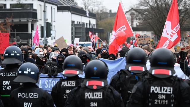 Gründung der AfD-Jugendorganisation: Demonstrierende blockieren Straßen in und um Gießen