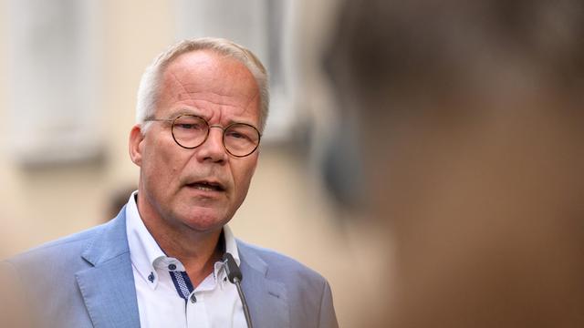 Rentenstreit: SPD-Fraktionschef sieht Haltelinie bei Rente als unverhandelbar