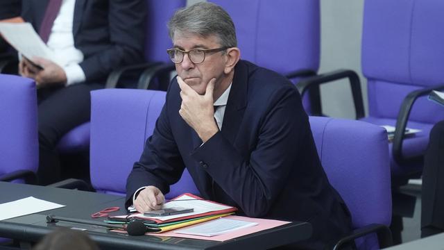 Wolfram Weimer: Kulturstaatsminister Weimer sieht sich als Zielscheibe der AfD