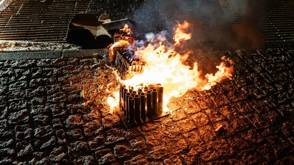 Böllerverbot: War hier ein harmloser Familienvater am Werk oder schon eine zügellose Bande?