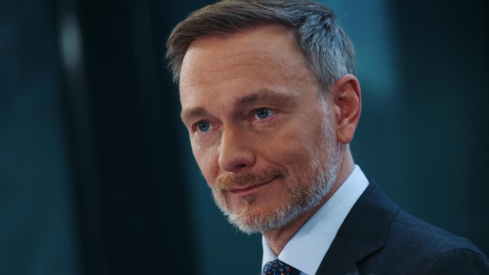 Ex-Bundesfinanzminister: Christian Lindner vermisst bei der neuen Bundesregierung einen echten Neuanfang.