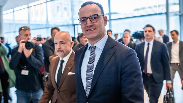 Unionsfraktion: Jens Spahn kündigt Abstimmung zur Rente für Freitag an