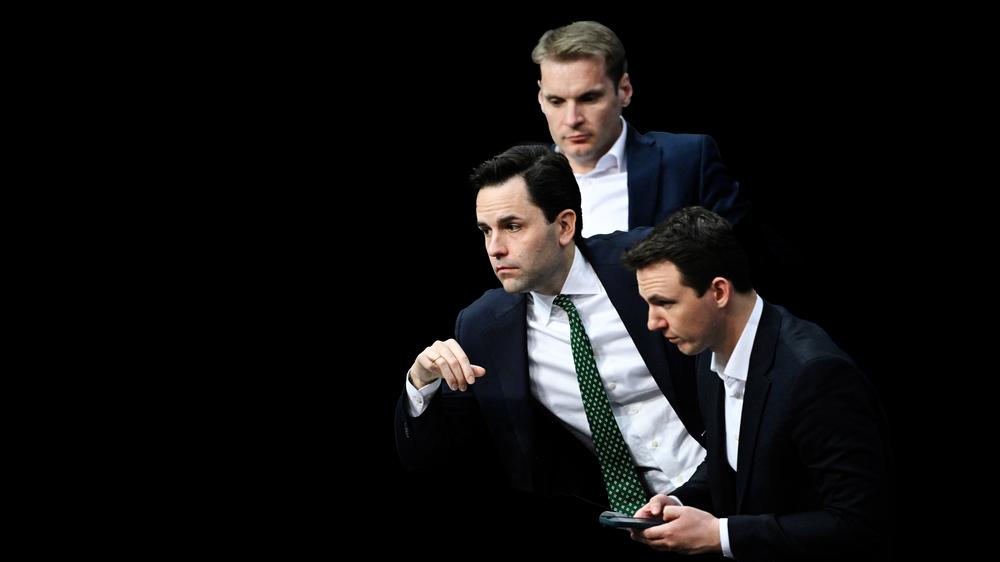 Streit um die Rente: Die jungen Unions-Abgeordneten Johannes Winkel, Yannick Bury und Pascal Reddig: Wer bleibt beim Nein?