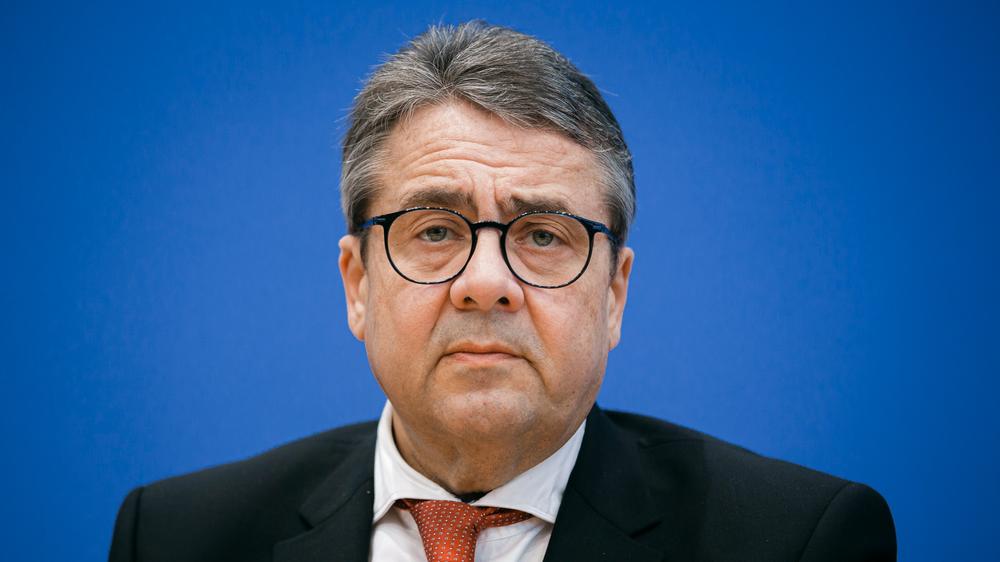 Sigmar Gabriel: Bekennender "Fan" von Alexander Dobrindt: Der ehemalige Außenminister und SPD-Chef Sigmar Gabriel