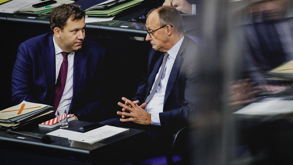 Umfragewerte der Koalition: Dass die Regierung rumpelt, ist kein Phänomen der Merz-Regierung. Nur diesmal rumpelt sie unter verschärften Bedingungen.