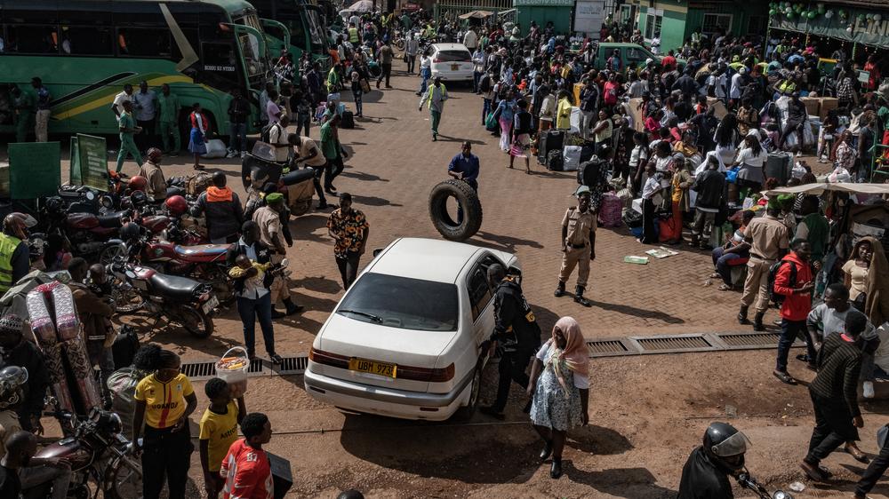 Abschiebezentren: Die niederländische Regierung hat mit dem ostafrikanischen Uganda eine Absichtserklärung zum Bau eines sogenannten Return Hubs unterzeichnet.