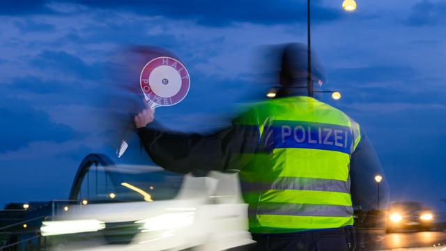 Migration: EU-Innenkommissar fordert Ende der Kontrollen an deutschen Grenzen