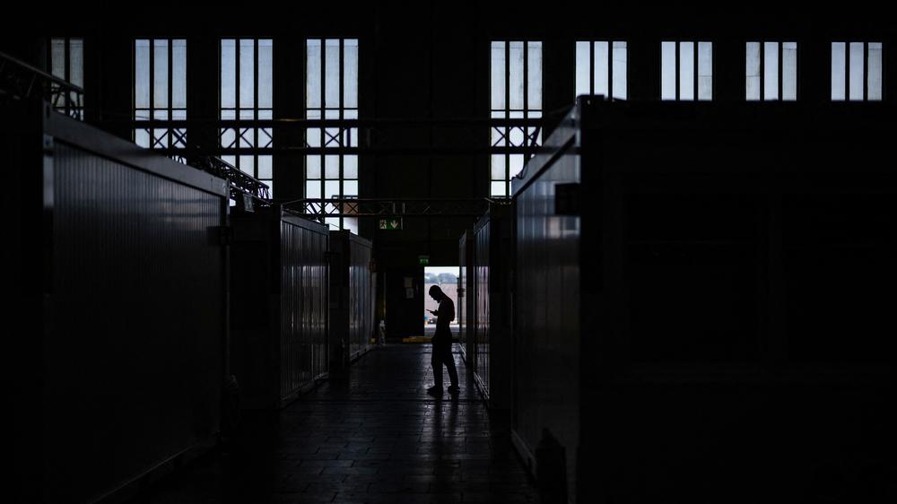 EU-Abschiebezentren in Afrika: Geht es nach dem Willen von Innenminister Dobrindt, könnten abgelehnte Asylbewerber bald in Abschiebezentren in Afrika landen.