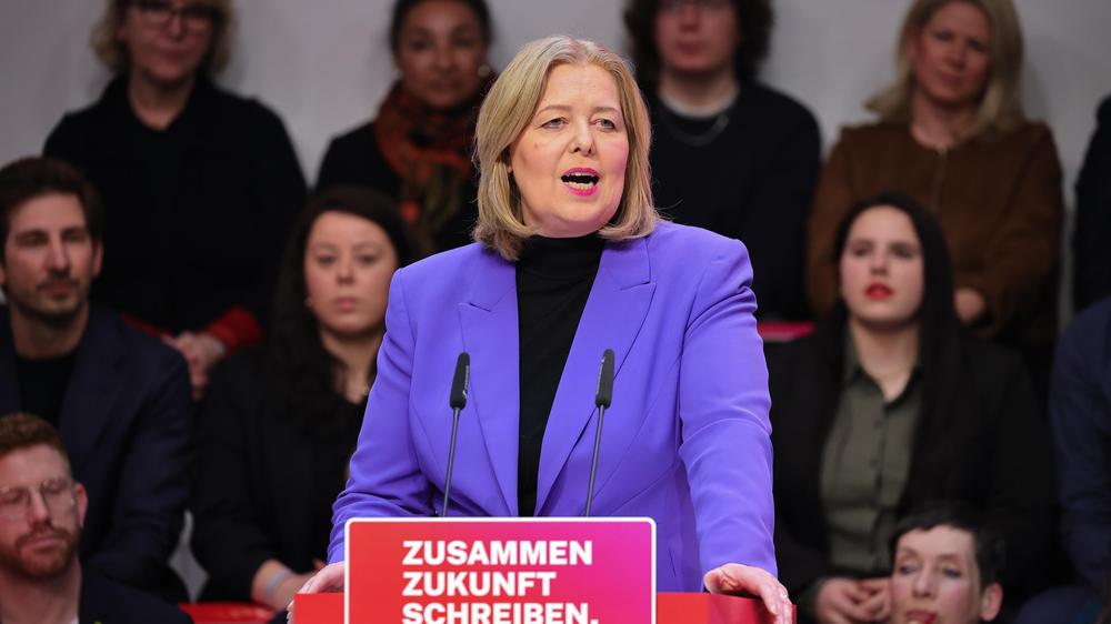SPD: Bärbel Bas warnt vor "Abrissbirne" für Sozialpolitik | DIE ZEIT