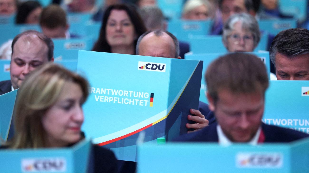 Parteitag in Stuttgart: Über diese Anträge stimmt die CDU heute ab