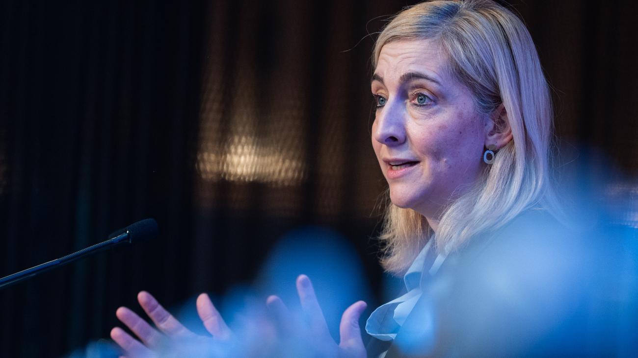 Embryonenschutzgesetz : Nina Warken will Eizellspende legalisieren