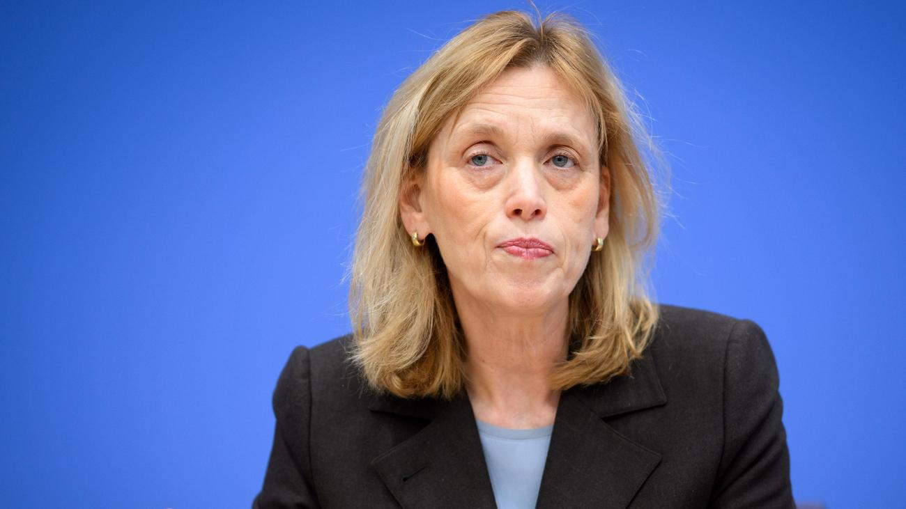 Gesellschaftsdienste: Prien will Freiwilligendienste mit neuem Gesetz stärken