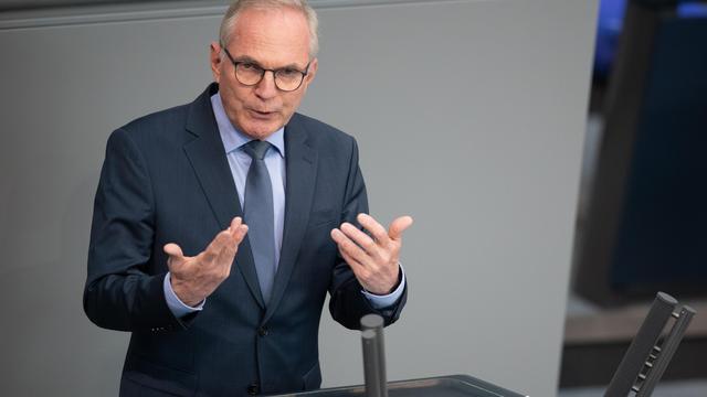 Harmut Ebbing: Ex-FDP-Abgeordneter wegen Kindesmissbrauch angeklagt